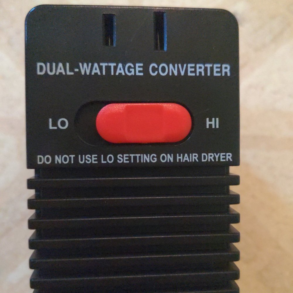 Travel power converter